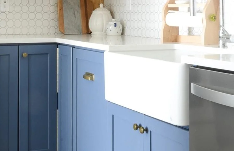 What to Know Before Buying a Farmhouse Sink